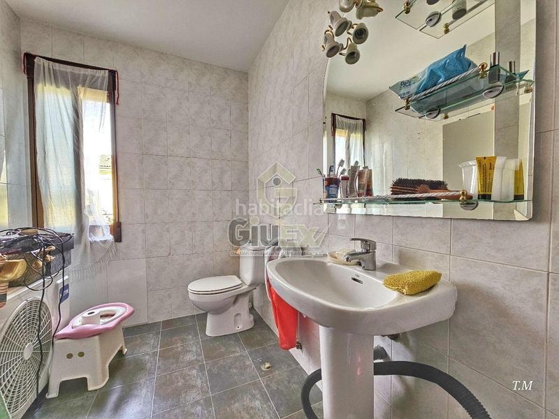 Foto b8bac0e3-9ea2-4ec3-b5f4-d96a71b92ef3. Flat in Centro Cáceres