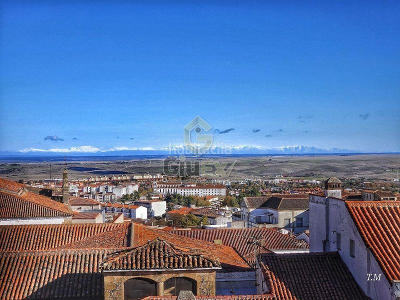 Foto d36b5989-b5b7-4df3-8dd3-ddf6cfc0b309. Flat with heating parking in Casco Antiguo Cáceres