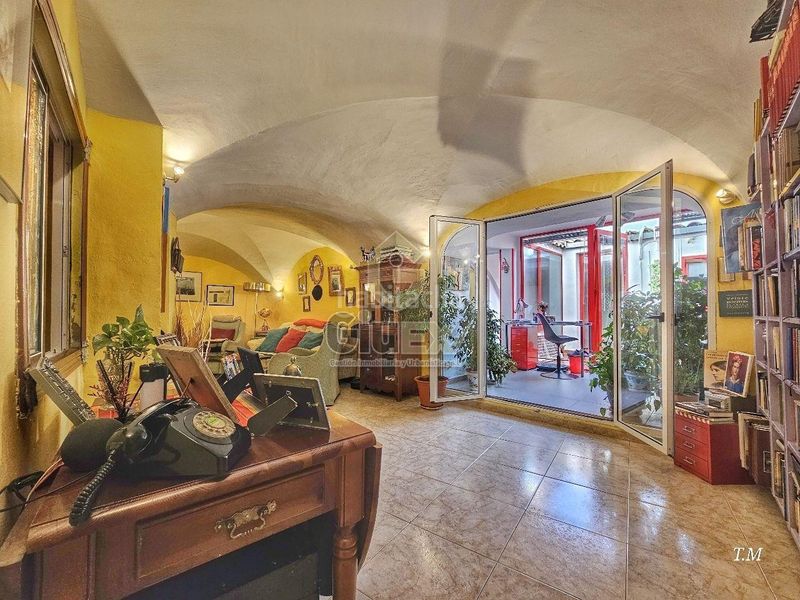 Foto 0a21cda6-139b-4d26-8d74-3efb1662432a. Planta baixa amb calefacció a Casco Antiguo Cáceres