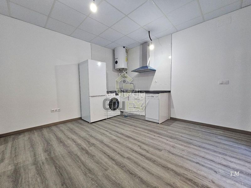 Foto 19381186-7446-4808-8f9d-07e4f1daeb5d. Apartament amb calefacció aparcament a Casco Antiguo Cáceres