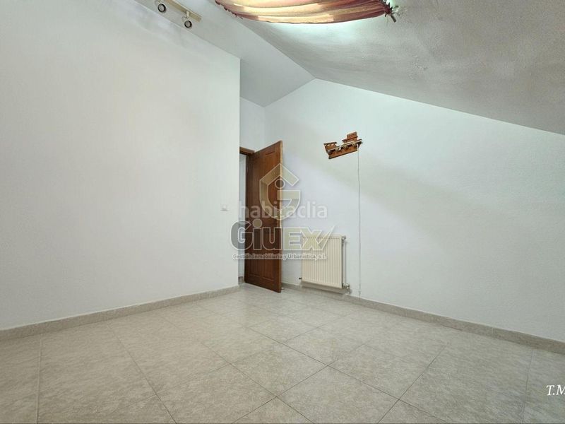 Foto ea2679db-7b3c-47b1-b451-0f1b19629ae2. Flat with heating in Centro Cáceres