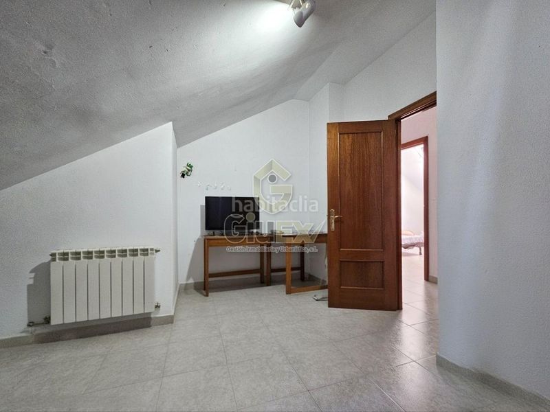 Foto ef2c933c-23cd-4d91-903c-94a7253417de. Flat with heating in Centro Cáceres
