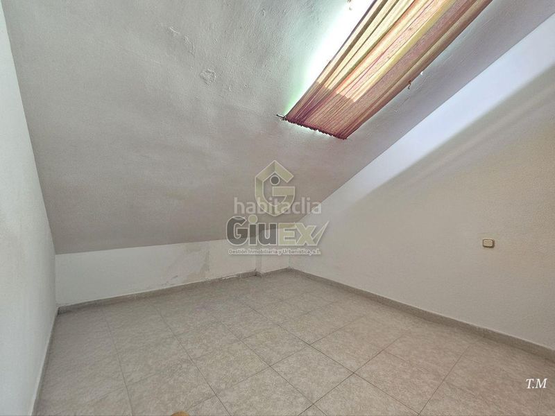 Foto fd78db26-801f-446b-986d-880e662ac4be. Flat with heating in Centro Cáceres