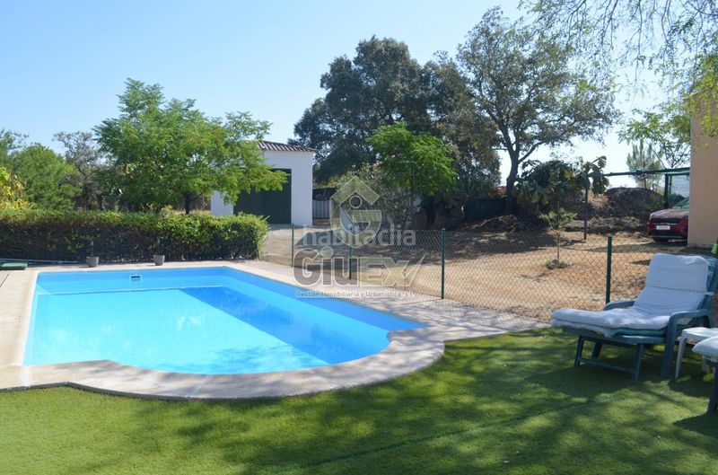 Foto 5aeddb3a-6b28-4788-a18e-aa7929ae9a93. Casa amb calefacció aparcament a Arroyo de la Luz