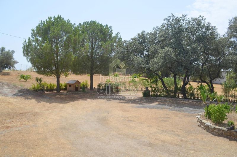 Foto 7b572c97-a2c5-4c17-a82a-55a4798ffed5. Casa amb calefacció aparcament a Arroyo de la Luz