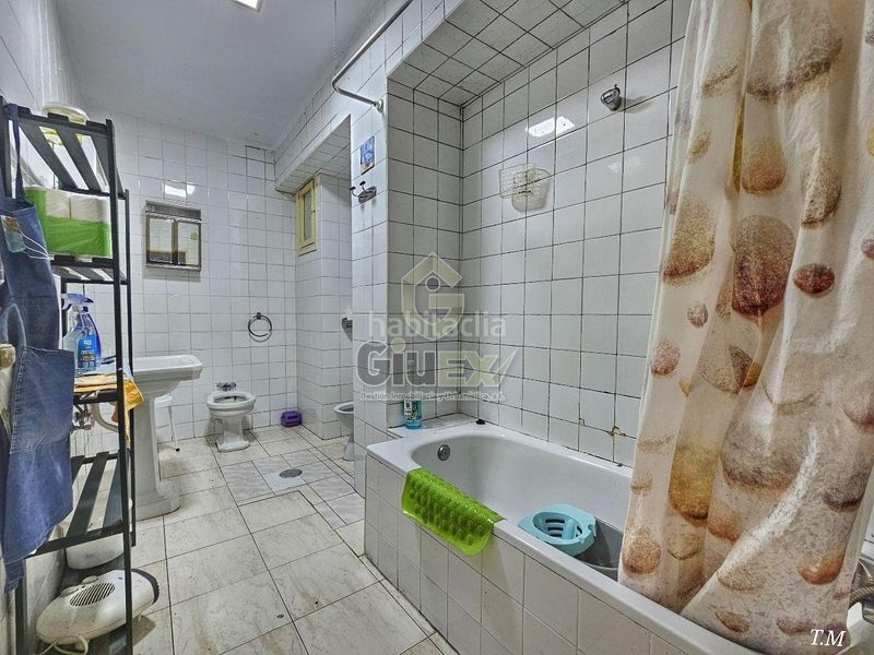 Foto 55c53eac-4fa0-4385-a982-690e4a40da07. Rent flat in Centro Cáceres