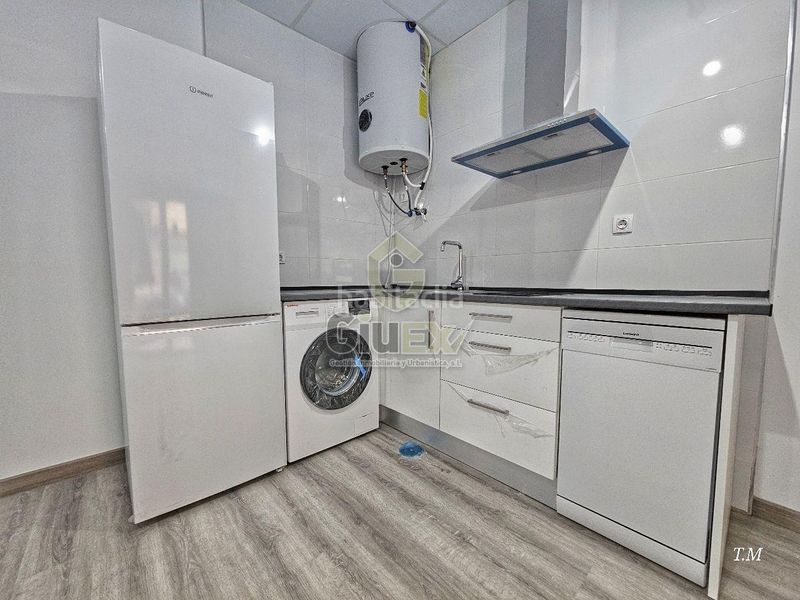Foto 401c336b-a467-4397-b05d-5fd4909e37cf. Apartamento en Centro Cáceres