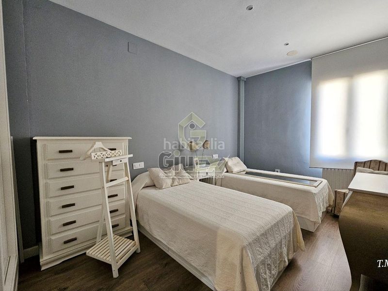 Foto 06ca2228-c335-4ba6-9c3f-a1f337fe400e. Miete etagenwohnung mit heizung parking in Centro Cáceres