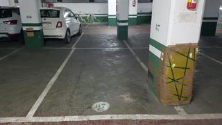 Aparcament cotxe  Avinguda meridiana. Parking en venta en la zona de sagrera.