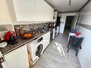 Pis  Carrer d'oristà. Piso de 81m² útiles + terraza de 48m² + parking de 11,06m². finc