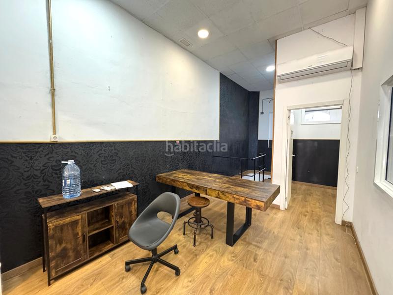 Foto b65c5bf3-9b4f-4a29-9596-9c8771816971. Local comercial local con posibilidad de cambio de uso en el corazon dEl Clot en Barcelona