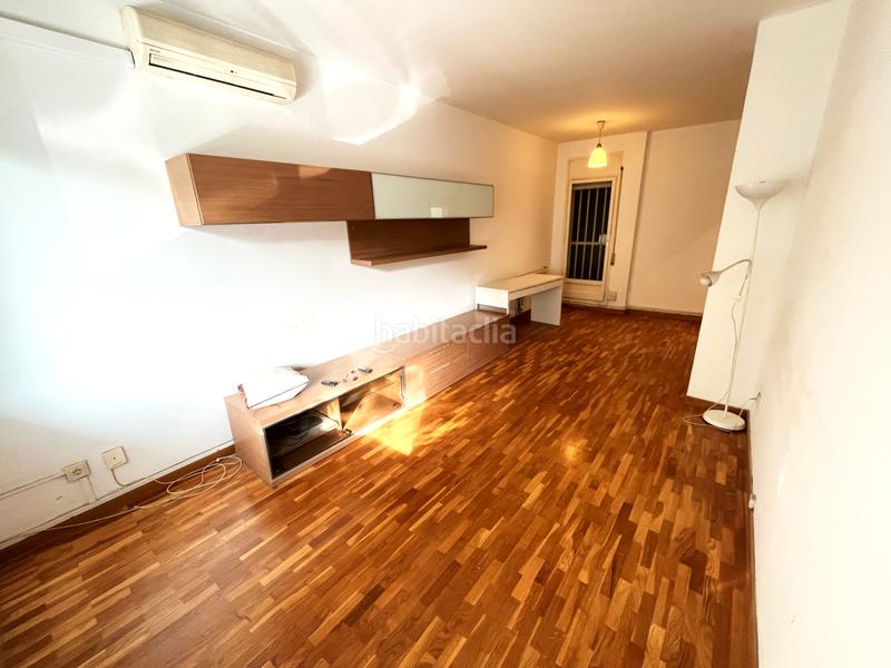 Foto 6f517787-e185-431e-a1eb-050ec0d5a4a4. Piso  en zona muy bien conectada - El Clot- parking opcional 12.000€ adicionales en Barcelona