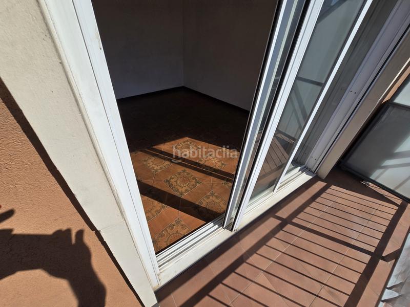 Foto 779342ee-ac53-48ac-962b-e3ddab07b513. Pis amb calefacció a El Camp de l´Arpa del Clot Barcelona