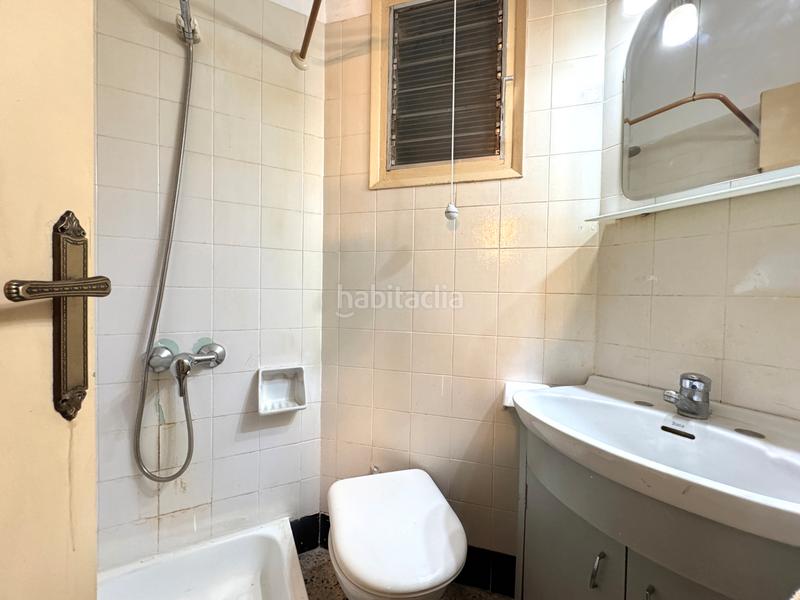 Foto c336d2ec-1547-43f6-b05a-ed82543b3212. Pis amb calefacció a El Camp de l´Arpa del Clot Barcelona