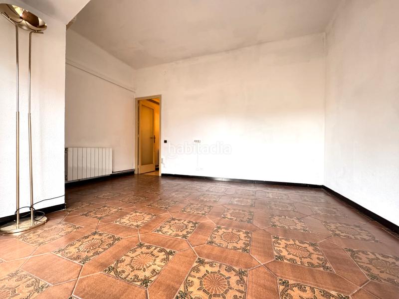 Foto c3b7aa4e-d244-4431-ad07-cbd6237ebcdd. Pis amb calefacció a El Camp de l´Arpa del Clot Barcelona