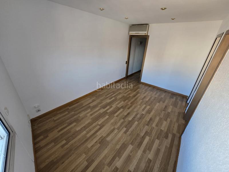 Foto 96f78245-82b4-4ab4-b090-b0ed59b726ba. Piso en El Camp de l´Arpa del Clot Barcelona