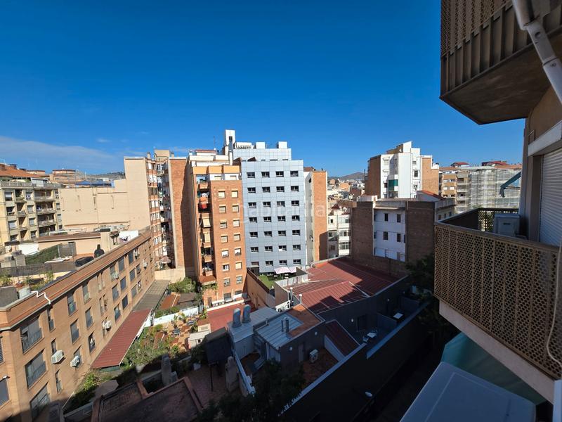 Foto f6dc6344-b3a3-4747-8862-030d7a12471d. Piso en El Camp de l´Arpa del Clot Barcelona
