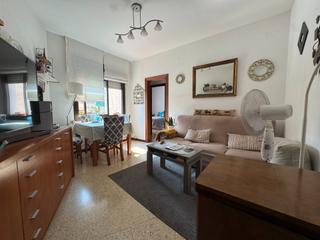Pis  Carrer gran de sant andreu. Te presentamos este piso reformado de 60 m², con 3 habitaciones