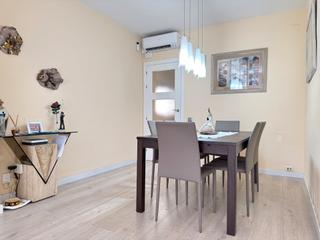 Appartement  Carrer de mallorca. Finca de obra vista, orientado mar.