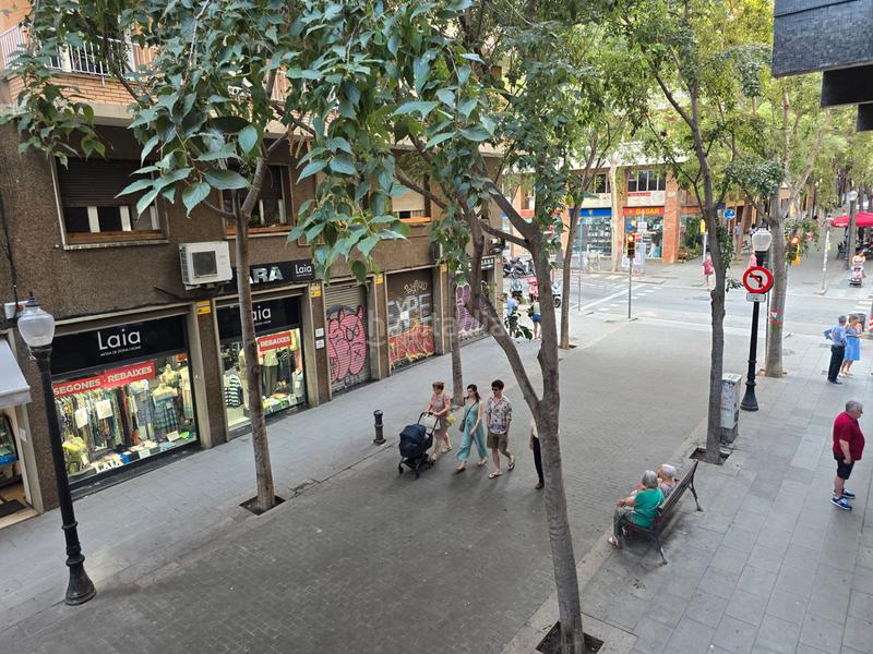 Foto 25f7cc90-0e89-4bdc-a73a-cbd13b1d38c9. Piso finca de obra vista, junto a calle rogent. en Barcelona