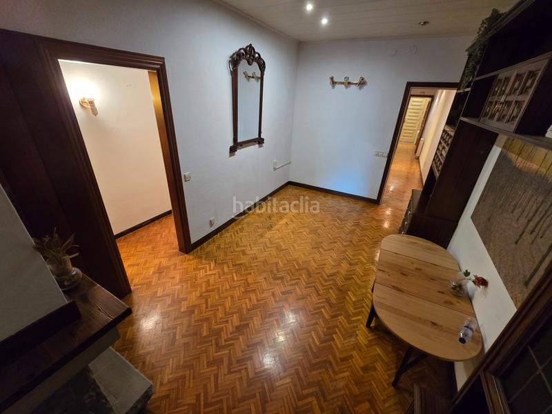 Foto 4653201e-5b11-4e9e-96d1-9ac2f7f87d50. Piso finca de obra vista, junto a calle rogent. en Barcelona