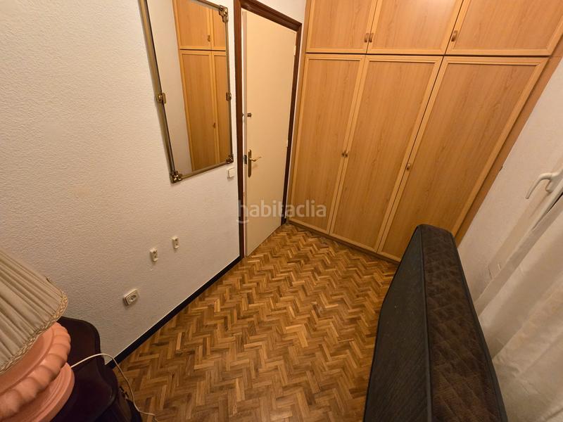 Foto 4aabe279-e6ac-4917-b700-d7f6e006126e. Piso finca de obra vista, junto a calle rogent. en Barcelona