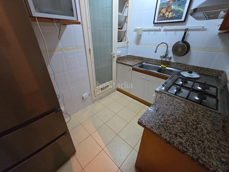 Foto 568dc9ec-be3f-4dd9-816d-8489739abd29. Piso finca de obra vista, junto a calle rogent. en Barcelona