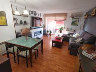 Appartement  Plaça beatriu de claramunt. Gran piso todo exterior