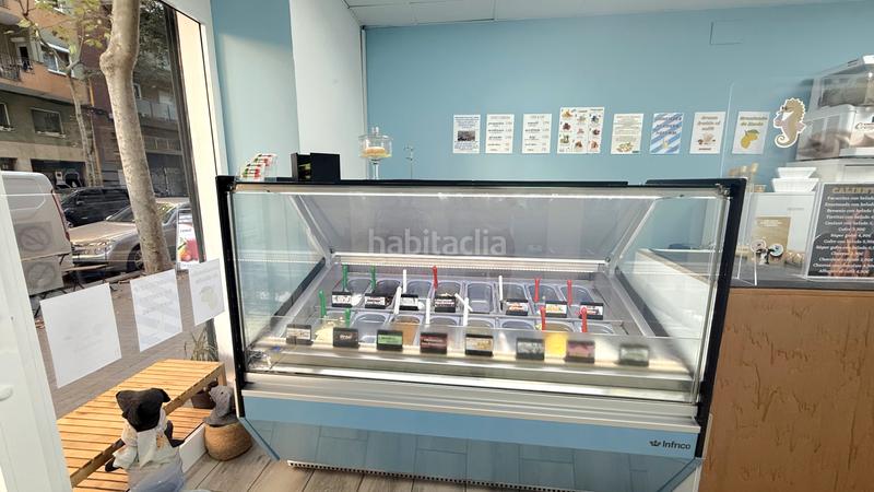 Foto efb4d6de-51b9-4c1e-a054-93ea09aaef8b. Local comercial ¡local en venta y traspaso de heladeria! en Barcelona