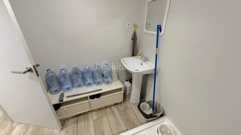 Foto faaa86b9-3b4d-4991-8655-4d61acf595e3. Local comercial ¡local en venta y traspaso de heladeria! en Barcelona