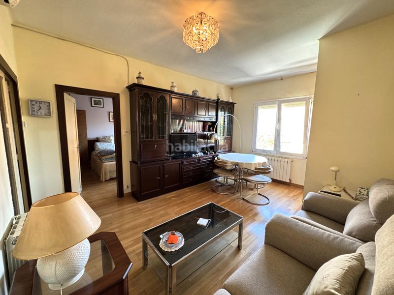 Foto 2f8a8e3b-2639-4001-868e-024078a39338. Appartement avec chauffage dans Turó de la Peira Barcelona