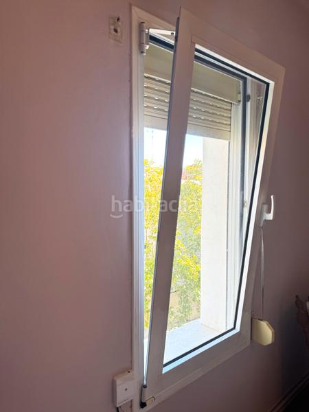 Foto 09c6494e-ea22-4cbf-ab32-73562fe18633. Flat with heating in Turó de la Peira Barcelona