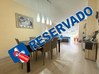Flat  Carrer de mallorca. Finca de obra vista, orientado mar.