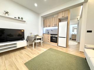 Pis a Carrer de joan de peguera 51. Piso completamente reformado en camp de l'arpa.