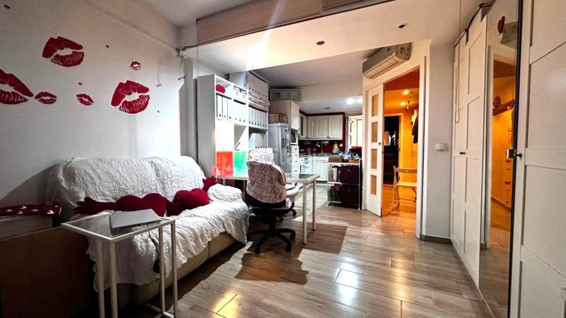 Foto 62f65050-a32a-44d0-b6ab-8737ca6661c5. Pis a Santa Rosa Santa Coloma de Gramenet