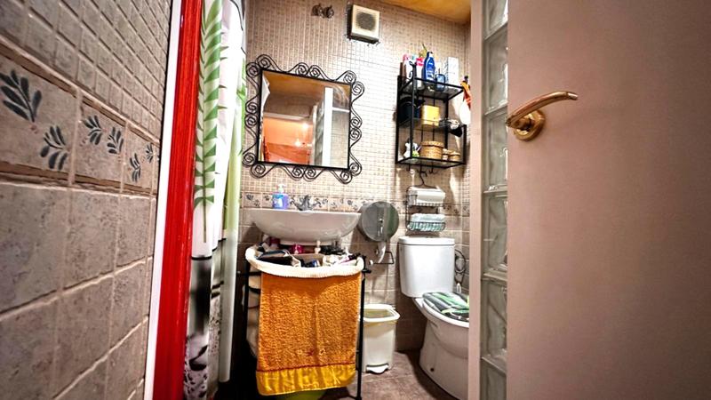 Foto ea7c79af-d746-4fbd-a6fa-09a302851449. Pis a Santa Rosa Santa Coloma de Gramenet