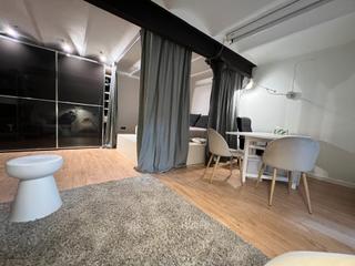 Pis  Passatge de vintró. Piso para inversion, muy bien ubicado.