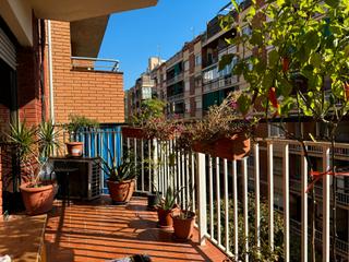 Pis  Carrer antonio ricardos. Piso de 109 m2 muy luminoso, de 4 habitaciones y 2 baños complet