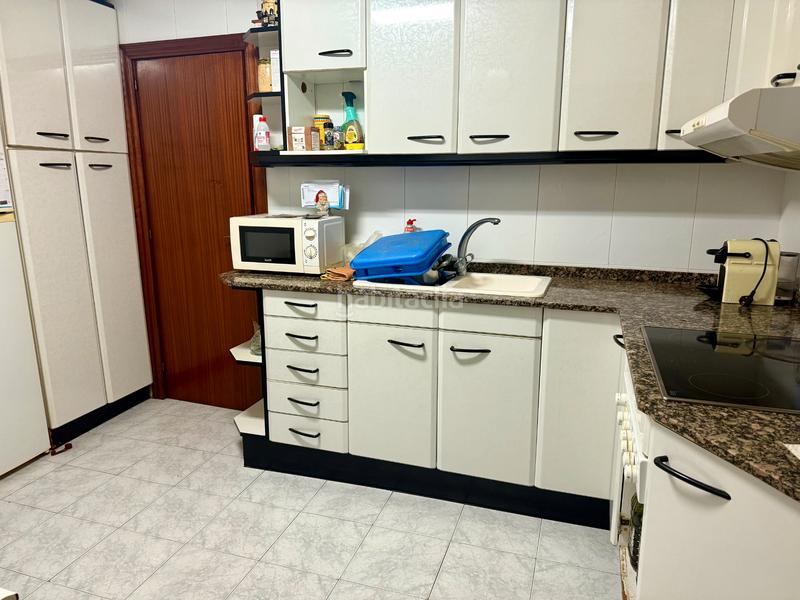 Foto c927b861-5721-46f1-bf55-3507c5a79dc6. Pis amb calefacció a Can Vidalet Esplugues de Llobregat