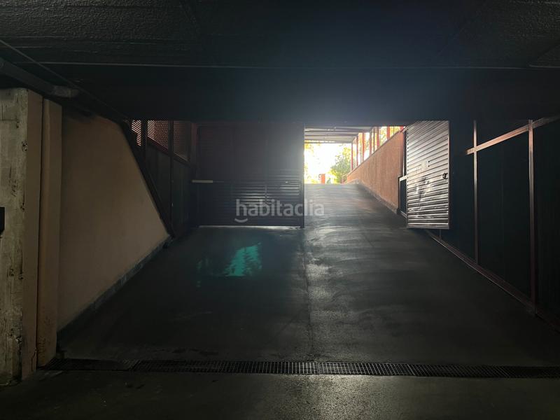 Foto c0feb09a-c882-4899-8fb1-38b5d6fce390. Autoparkplatz in carrer de bilbao 216 in El Clot Barcelona