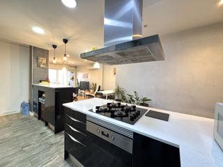 Etagenwohnung  Carrer dels joncs. Planta 10, todo exterior.