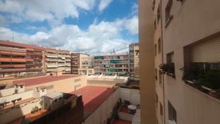 Piso  Carrer de biscaia. Piso en navas