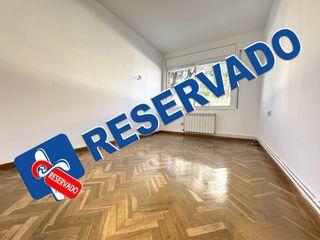 Pis  Carrer d'arag�. Oportunidad en clot con parking opcional