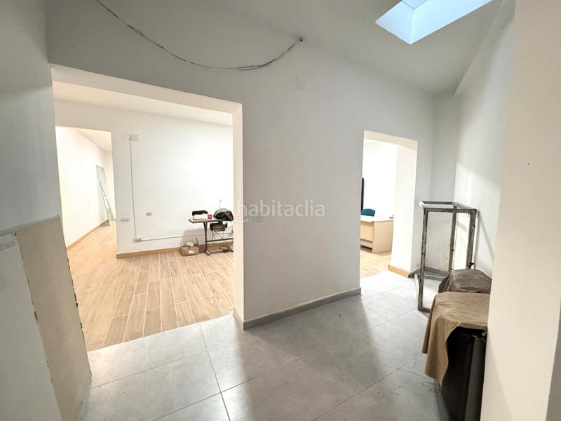 Foto 4b43d4c0-5d92-4df3-8cdf-1bdaa46dceab. Local comercial a El Camp de l´Arpa del Clot Barcelona