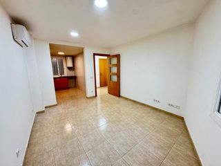 Etagenwohnung in Canovelles. Acogedor piso en zona alta de canovelles