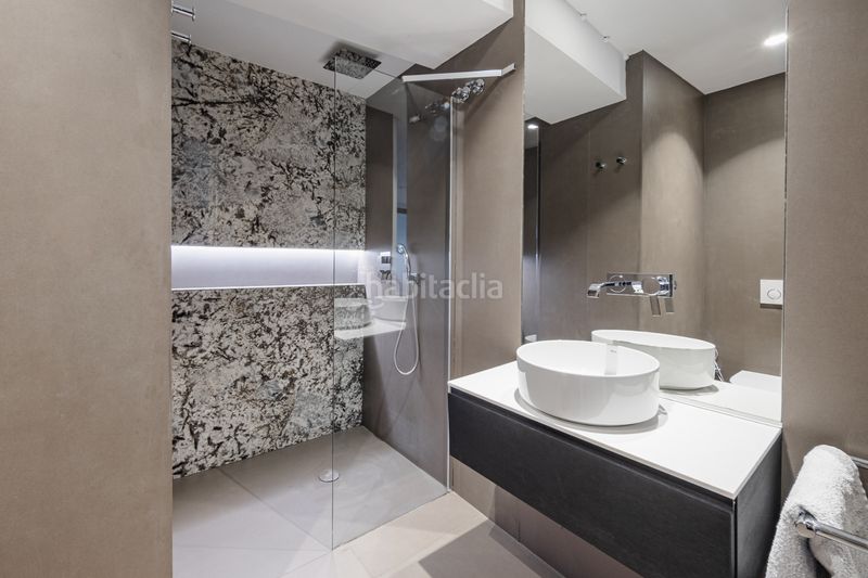 Foto fdeb5fe8-4fee-4360-a79c-fdf5ccb1601c. Dúplex amb calefacció aparcament piscina a St. Pere - Sta. Caterina - El Born Barcelona