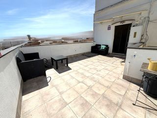 Dachwohnung  Carrer de sant joan de malta. Atico con terraza