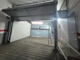Aparcament cotxe  Carrer de santa rosa. Oportunidad