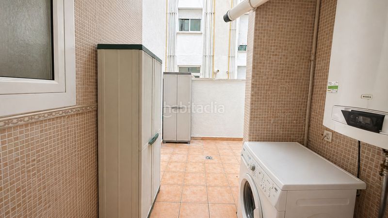 Foto f44c84d3-e1d3-4399-b69a-f98e6d11bd20. Pis amb calefacció a Baró de Viver Barcelona