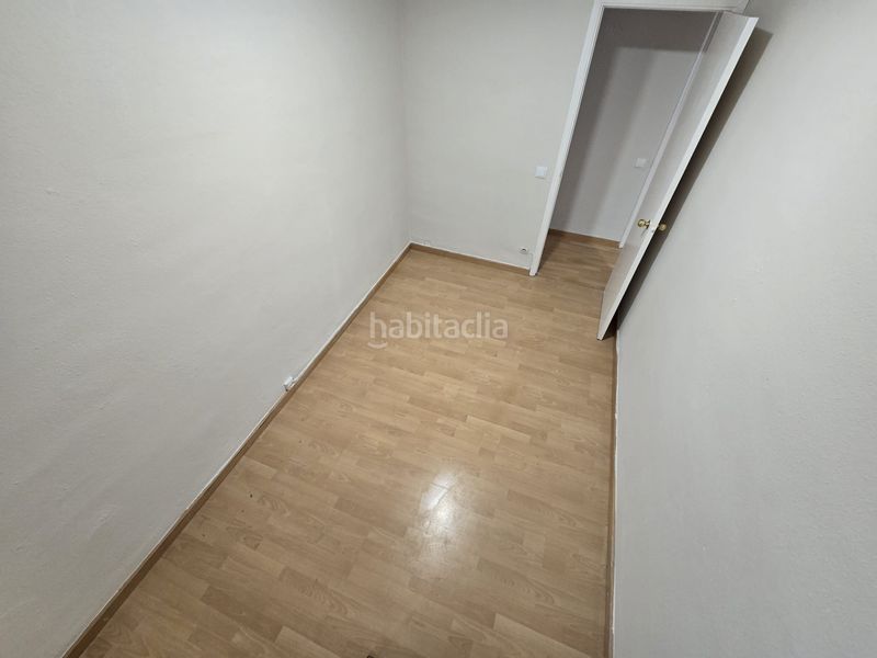 Foto 2ba6ea24-238f-44c8-a36e-9ad8f6da4aff. Pis a El Clot Barcelona